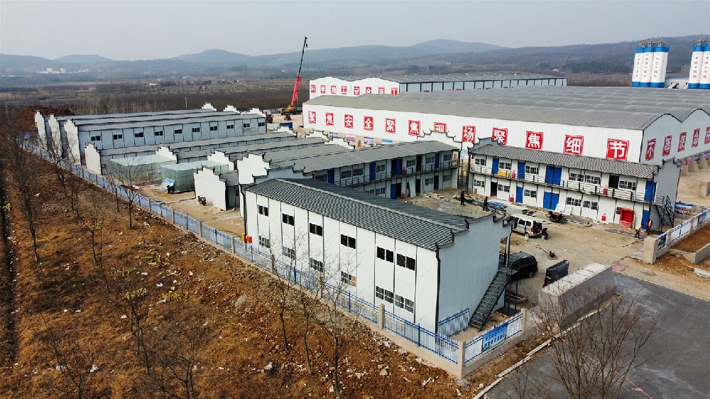 沪宁合高铁安徽站项目徽派活动板房、钢结构料棚